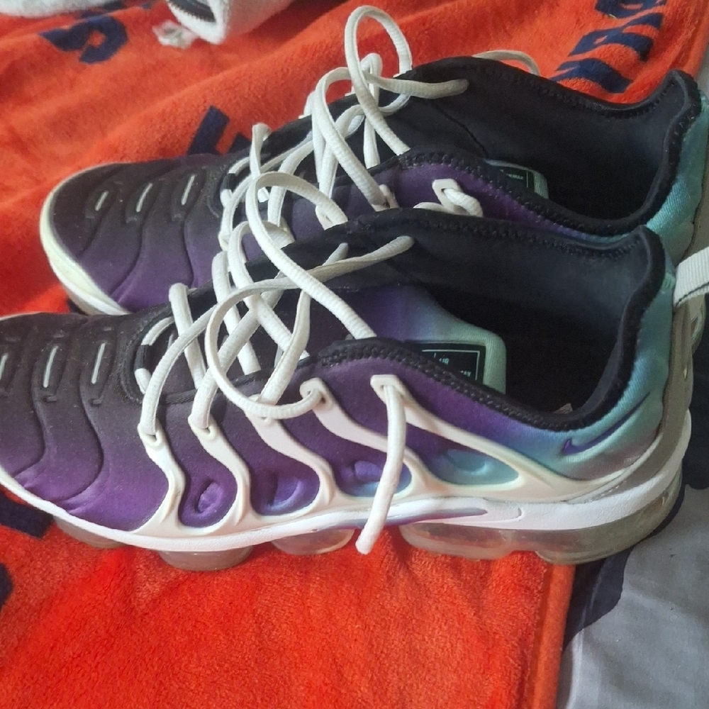 Vapormax Plus